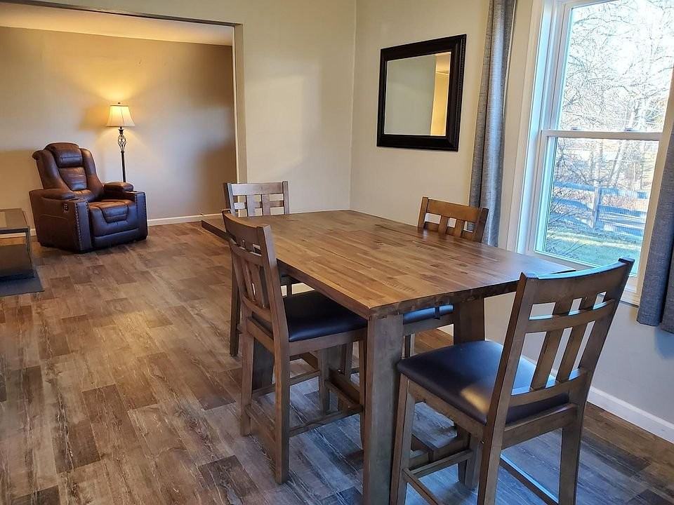 684 Ginghamsburg Rd - Photo 4 of 5