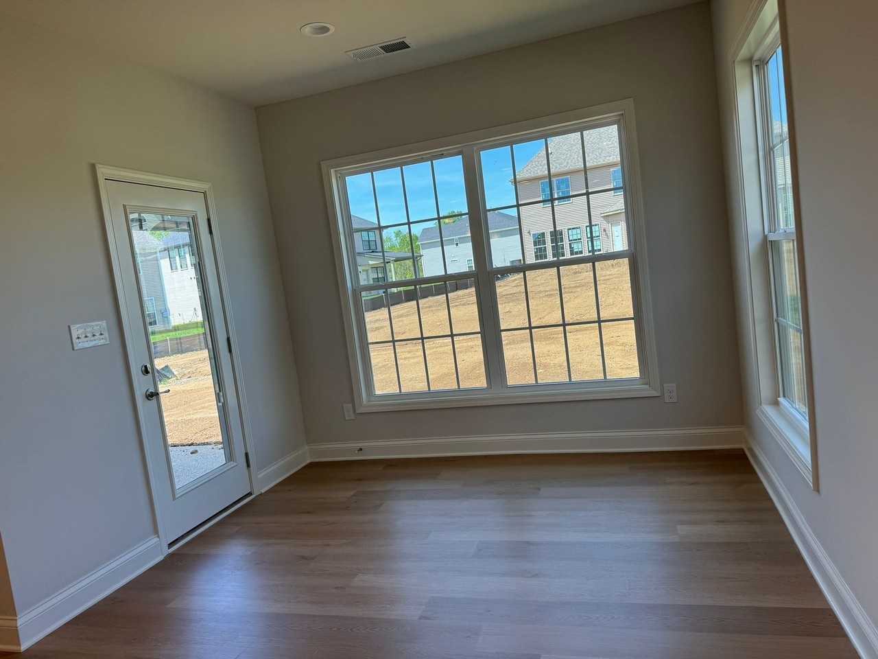 3603 Watham Dr - Photo 5 of 20