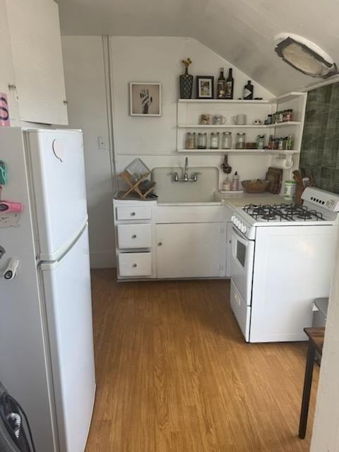 976 Islay St #976 - Photo 5 of 11