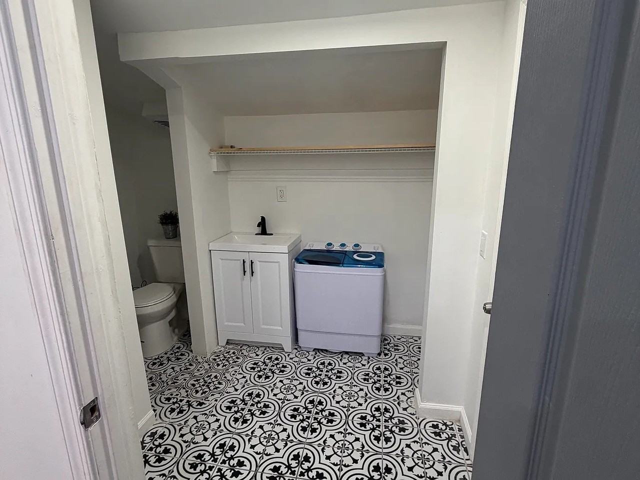 1404 N 6th St #1 - Photo 4 of 4