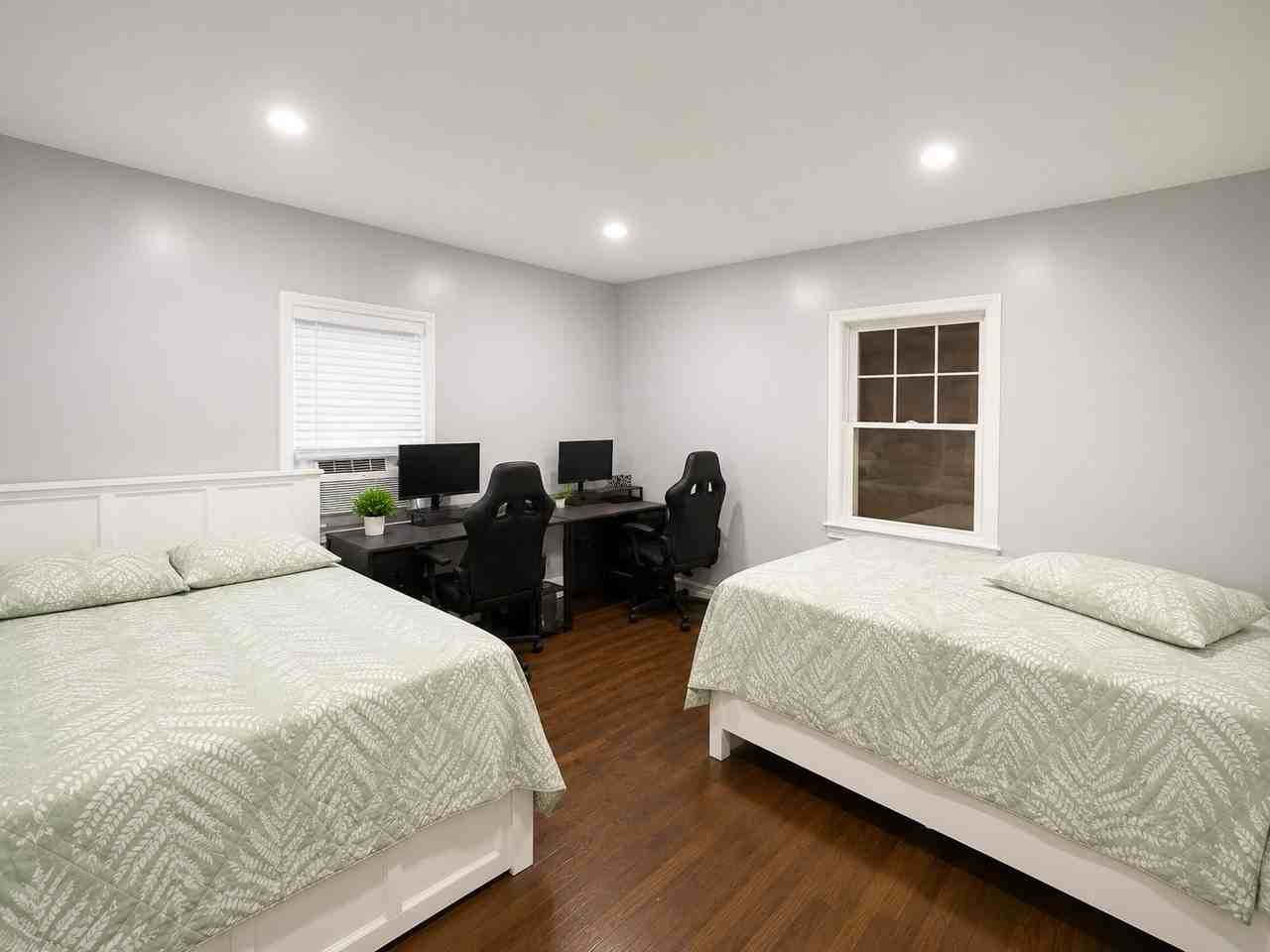 28 Linden Ave #1 - Photo 3 of 12