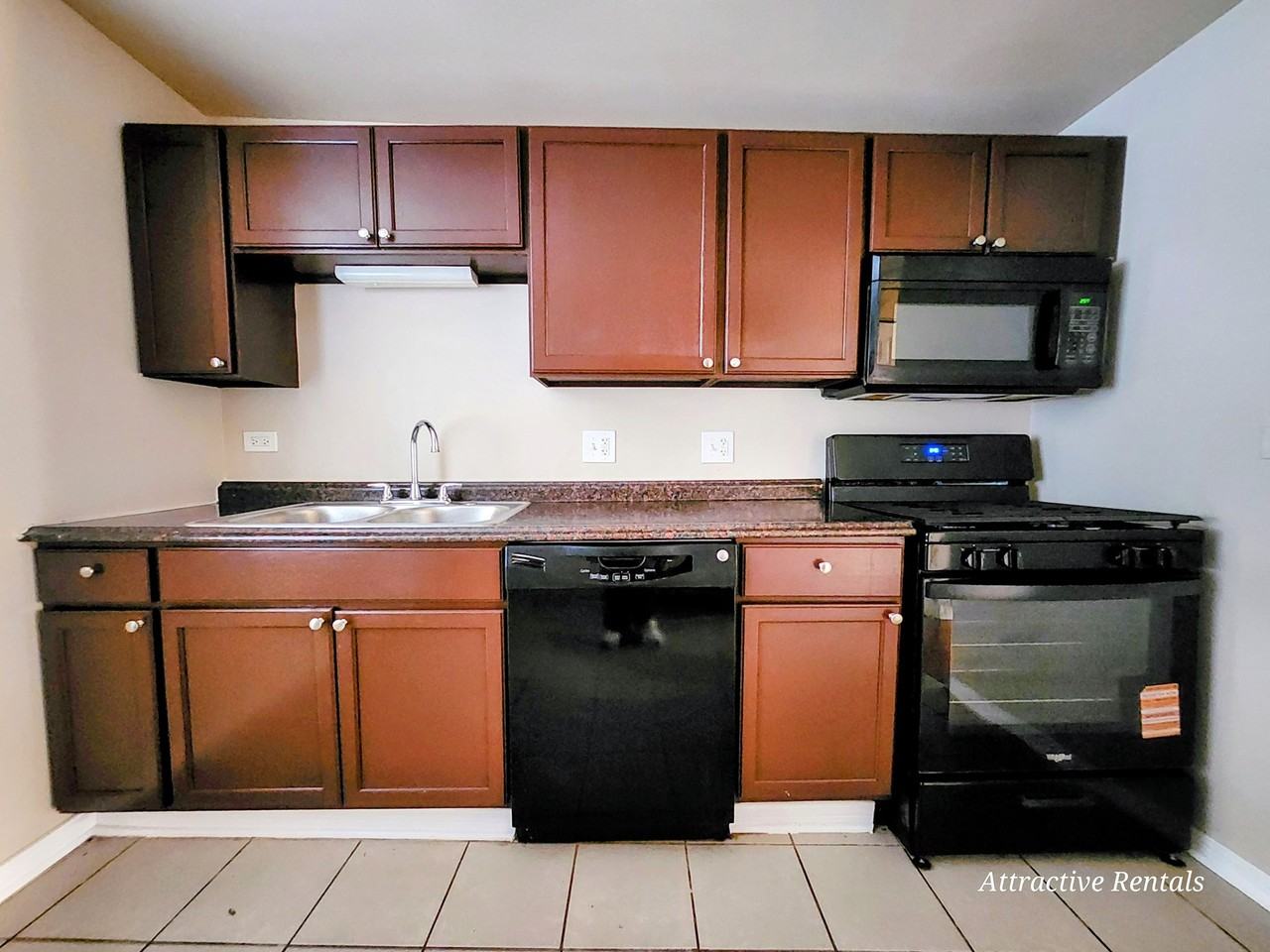 1641 W 77th St #2W - Photo 4 of 11