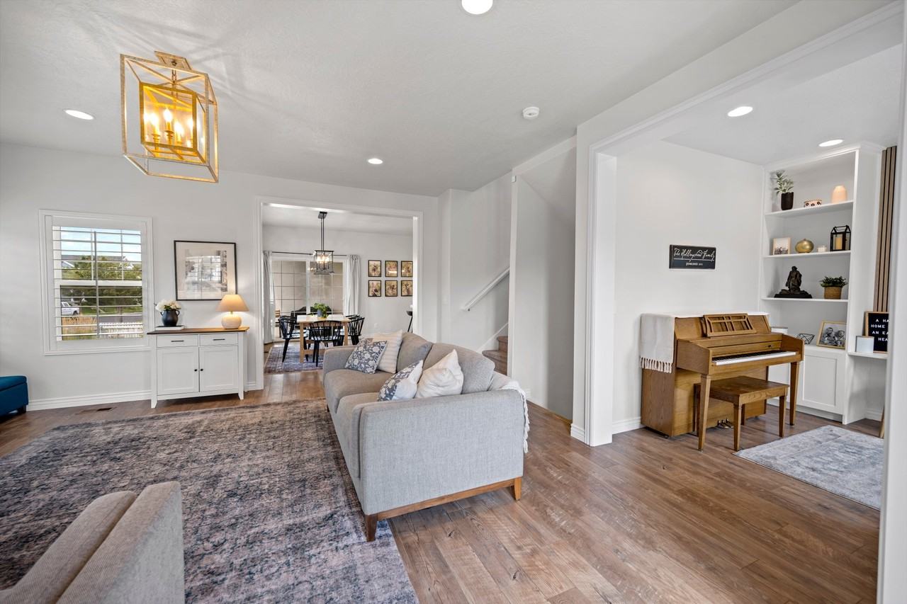 5041 W Table Top Way - Photo 2 of 20