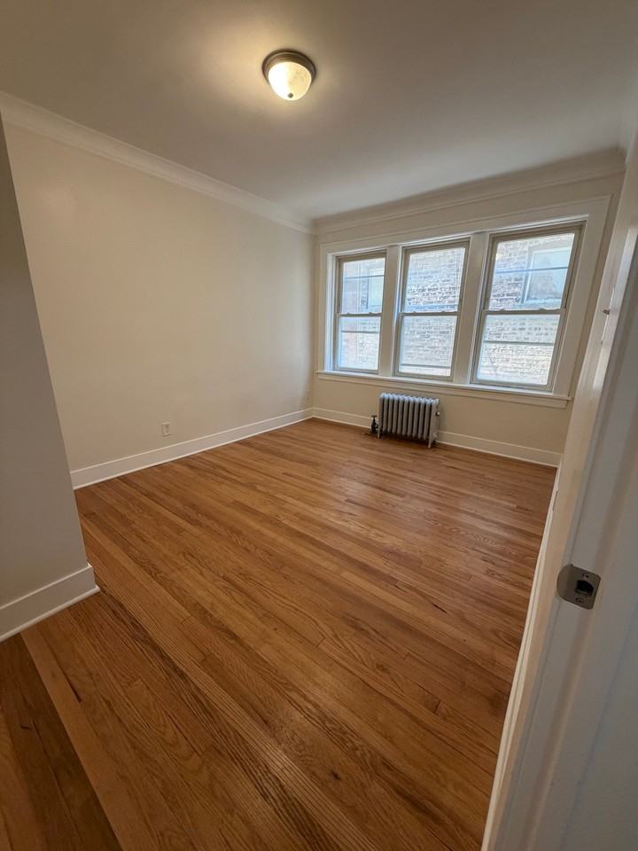 4154 N Mozart St #F - Photo 6 of 9