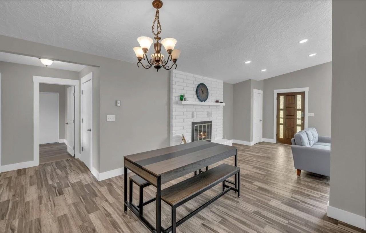 575 S Main St #2 - Photo 4 of 12