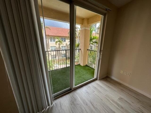 1803 N Flagler Dr - Photo 2 of 8