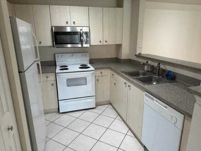 1803 N Flagler Dr - Photo 6 of 8