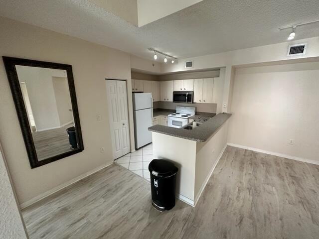 1803 N Flagler Dr - Photo 7 of 8