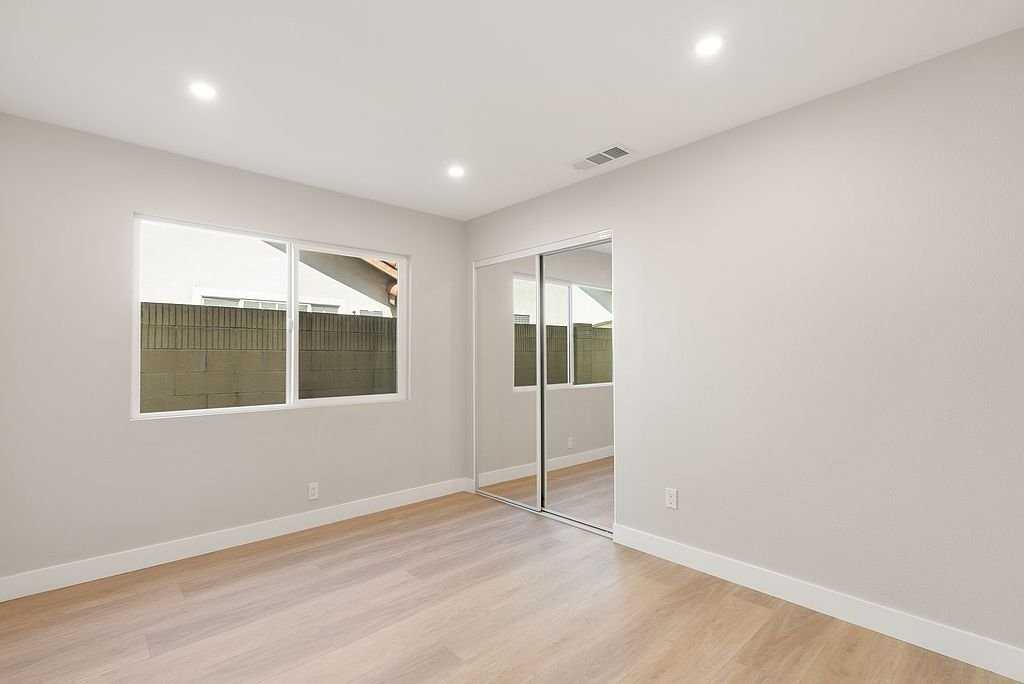 17314 De Groot Pl - Photo 3 of 16