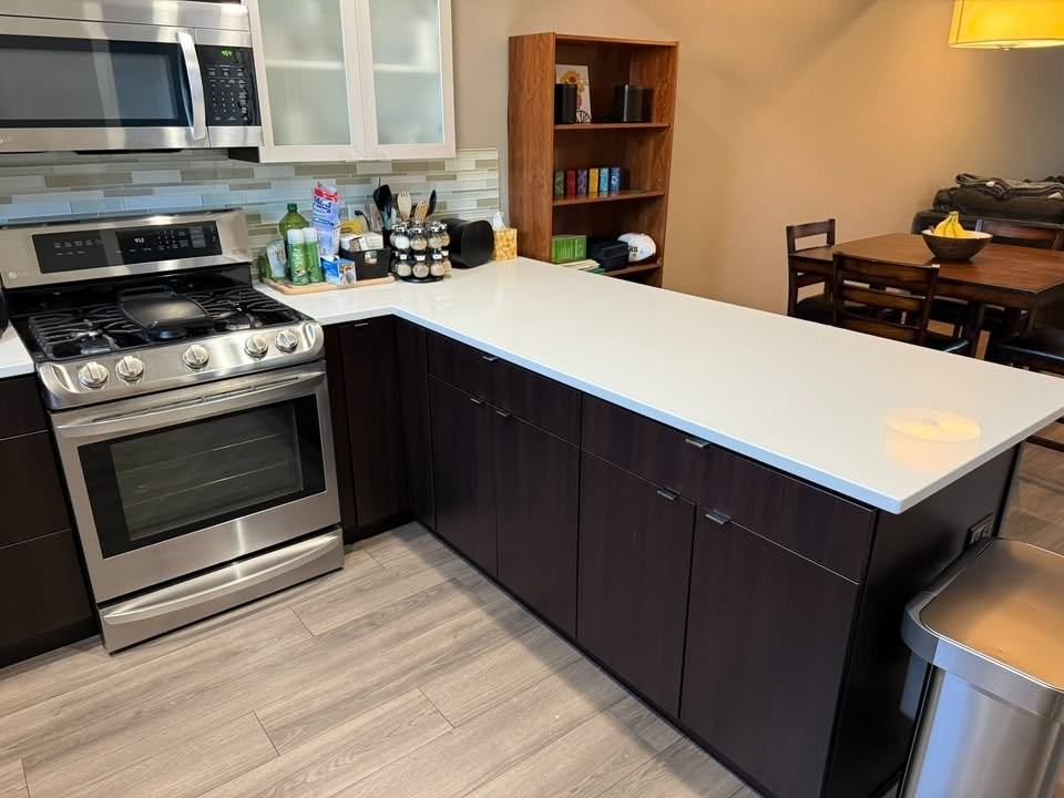 1045 Soho Dr - Photo 3 of 20