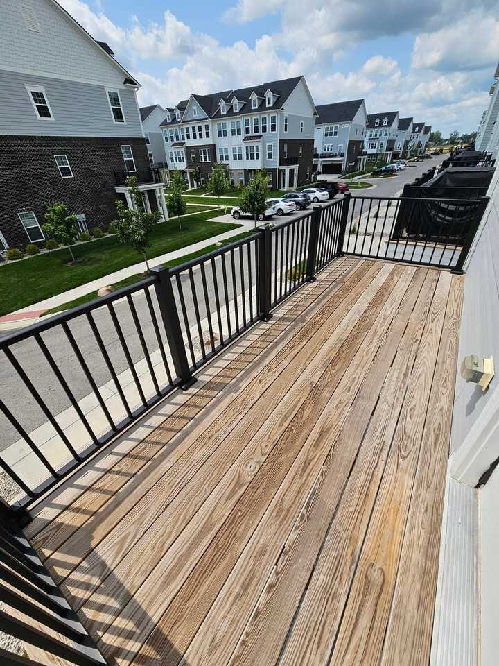 1728 Blenker Dr - Photo 4 of 15