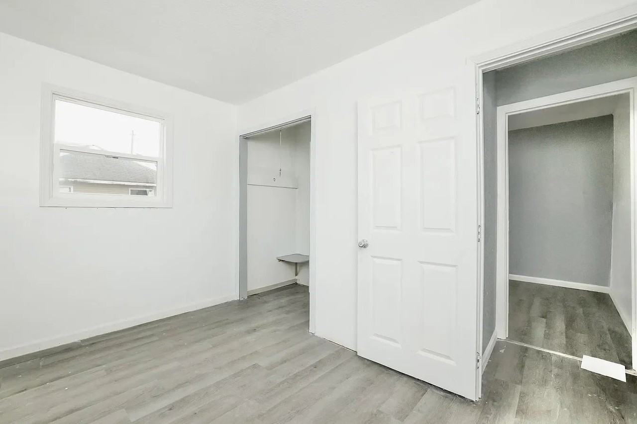 305 Bass Ln - Photo 4 of 13