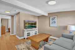 174 E Grand Ave - Photo 1 of 1