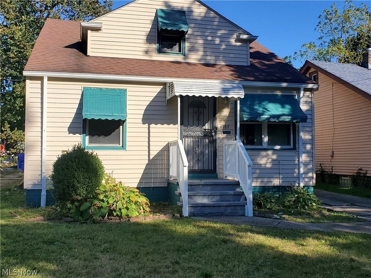 4287 E 162nd St - Photo 2 of 20