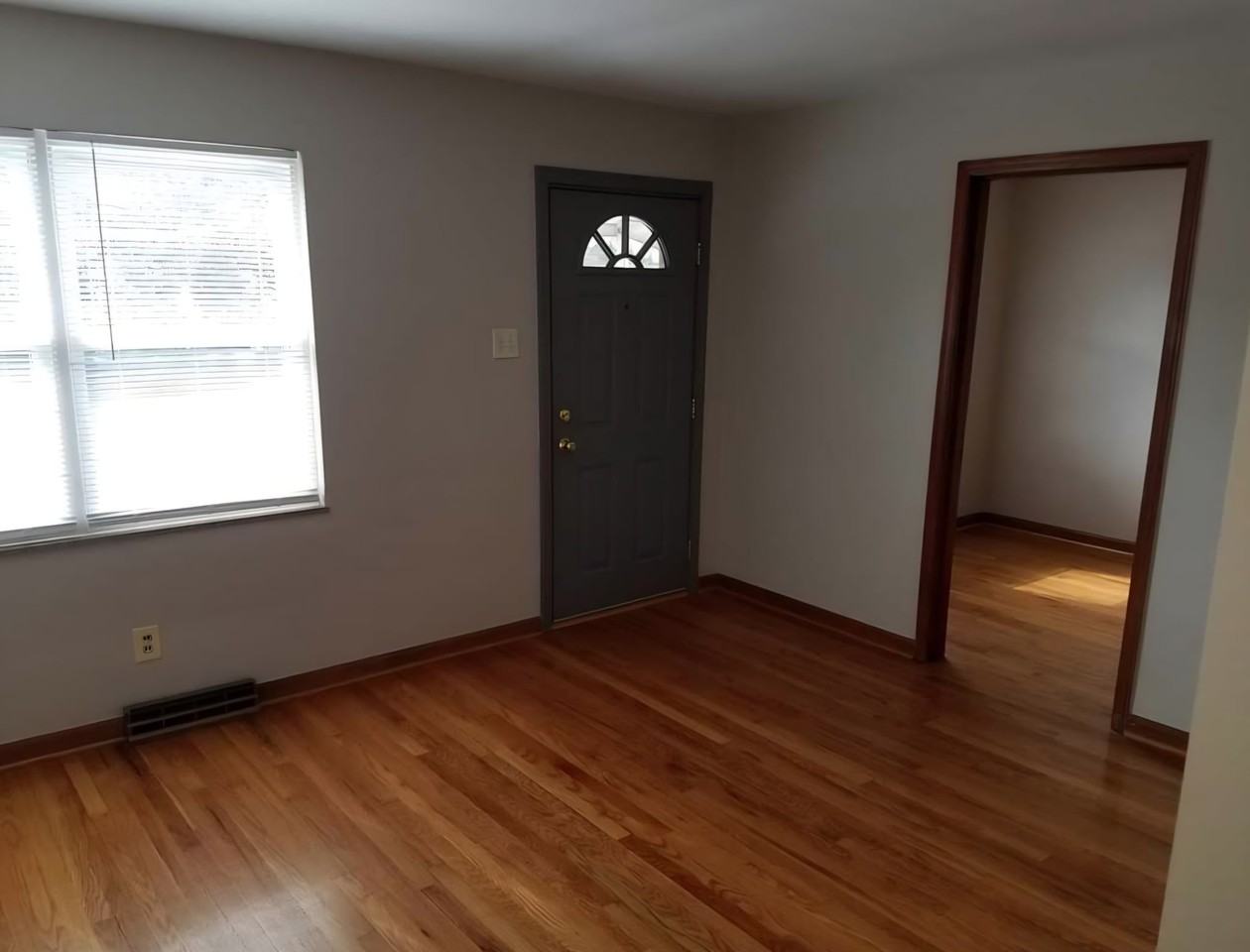 88 S Laclede Station Rd - Photo 3 of 9