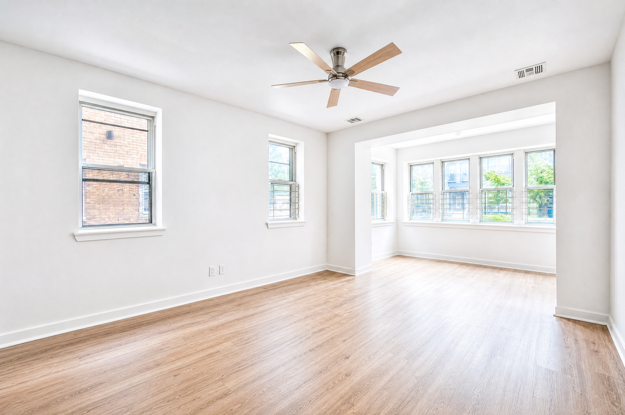 Walnut Court Apartments - Photo 3 of 19