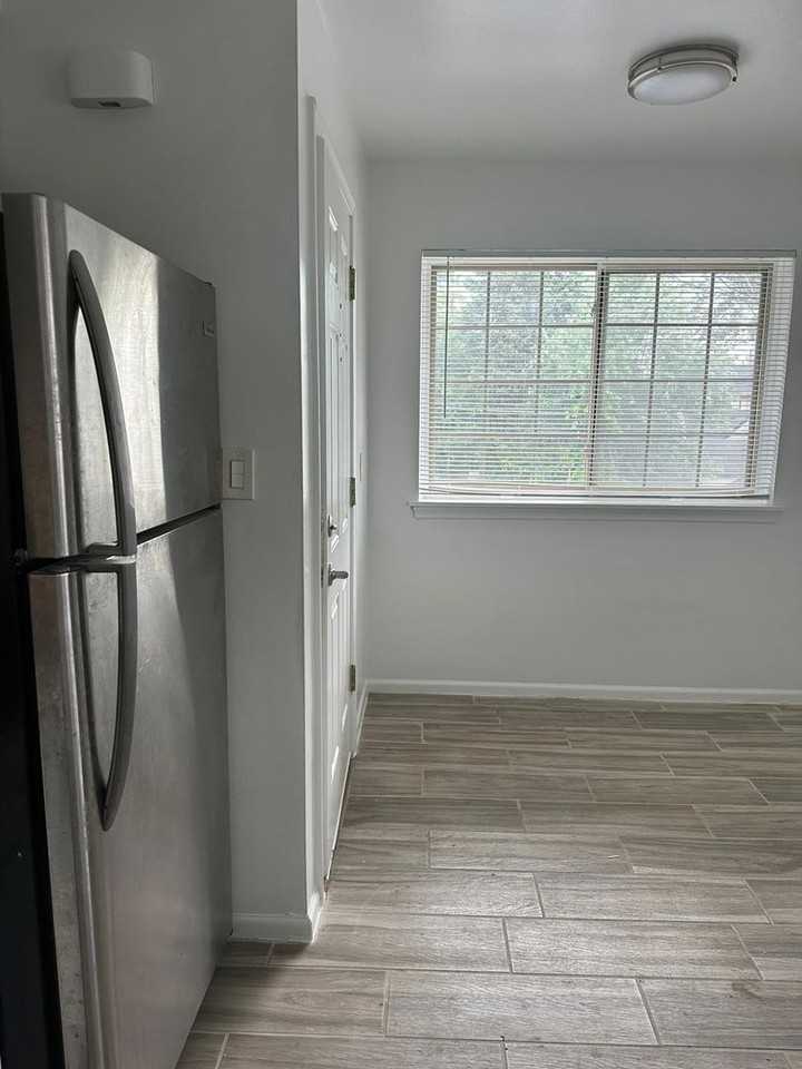 ONE11 BIRMINGHAM WEST - Photo 3 of 33