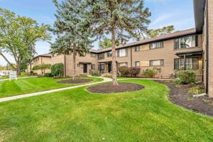 featured image of 2101 E Maple Rd