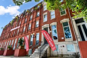 featured image of 317 E North Ave