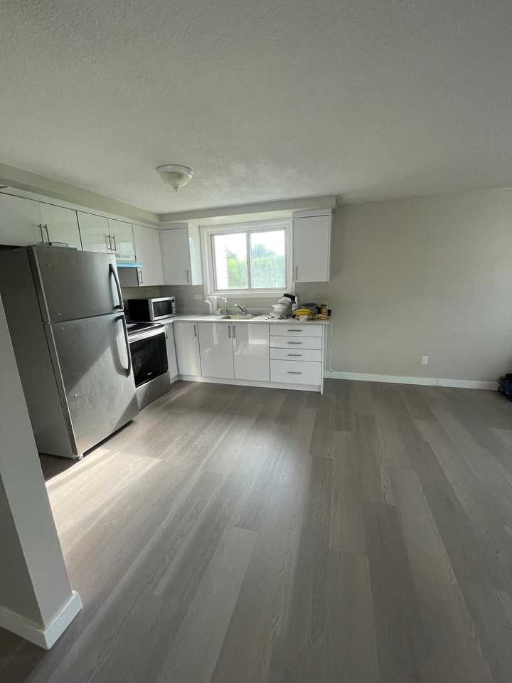 75 North Front Street - Photo 3 of 6