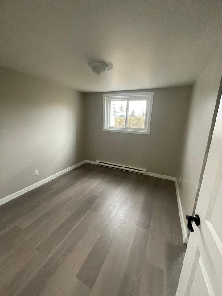 75 North Front Street - Photo 4 of 6