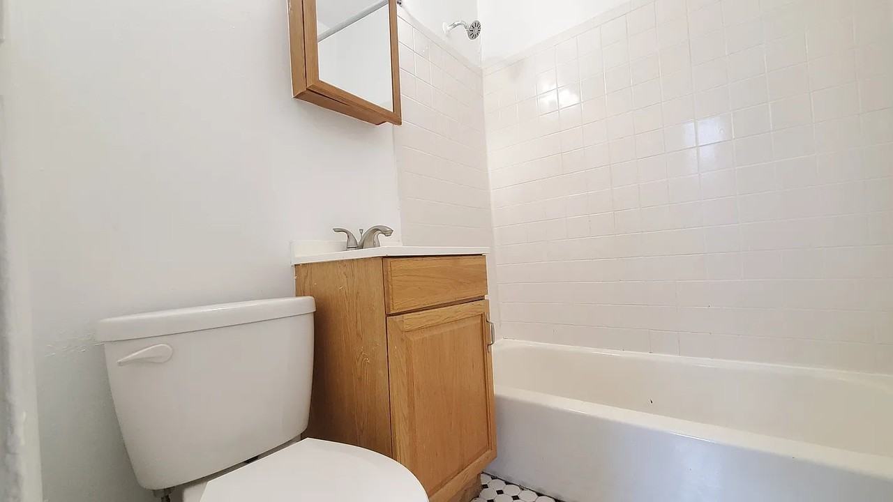 81 West 127th Street #2B - Photo 3 of 5