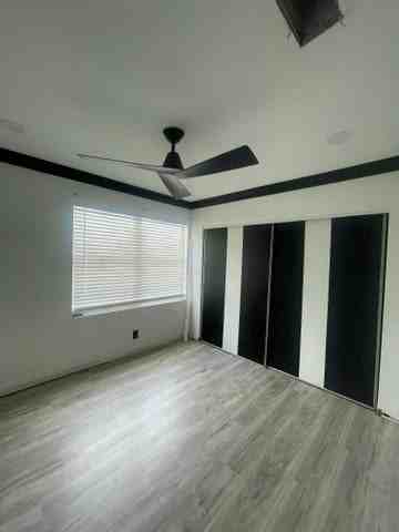 4674 Lakeside Circle - Photo 3 of 8