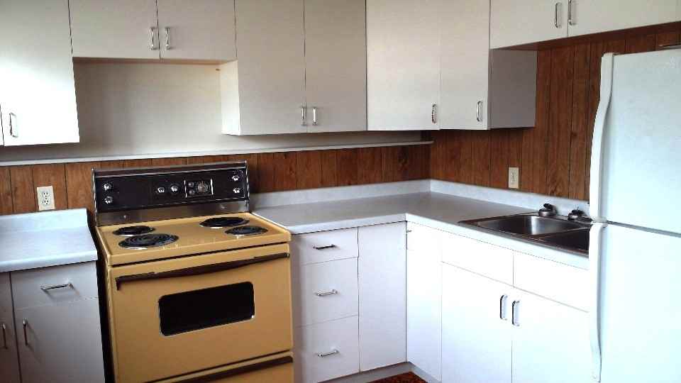 2 Hawthorne Rd N - Photo 2 of 5