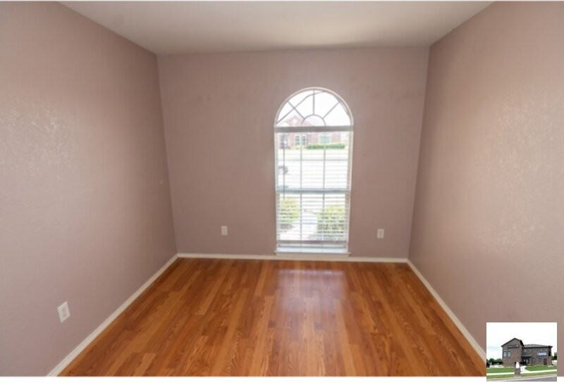 5707 Montrose Dr - Photo 5 of 50