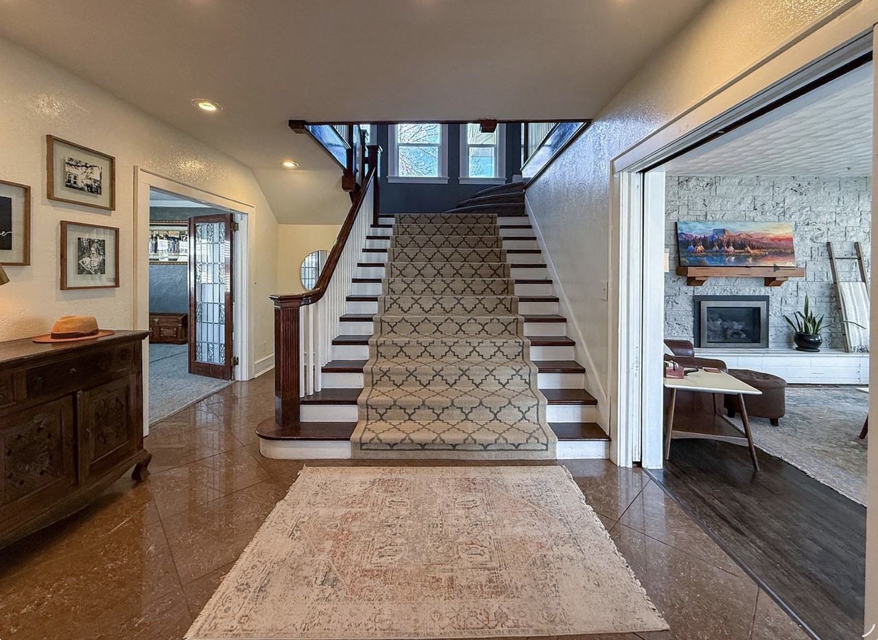 1423 4th Ave N #NA - Photo 3 of 32