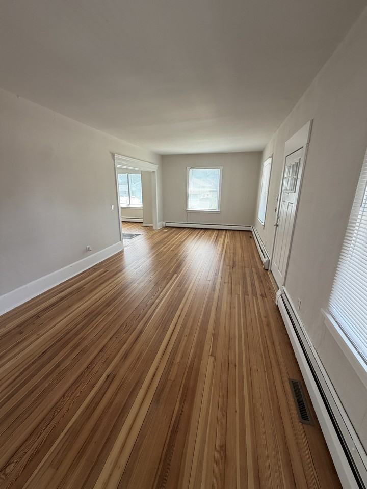 135 Main St #NA - Photo 4 of 13