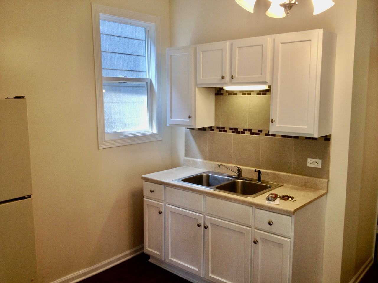 8525 S Buffalo Ave #2 - Photo 7 of 8