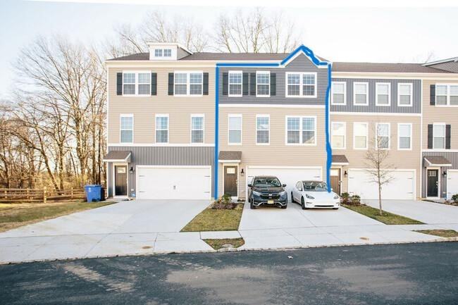 28 Foundry Blvd #28