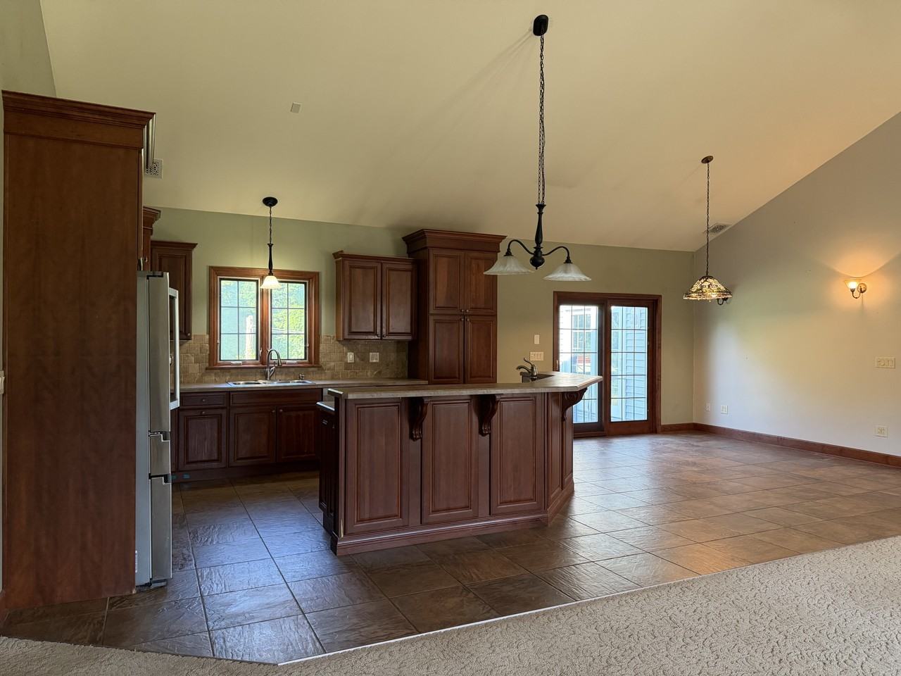 2738 W Lydius St #NA - Photo 6 of 31