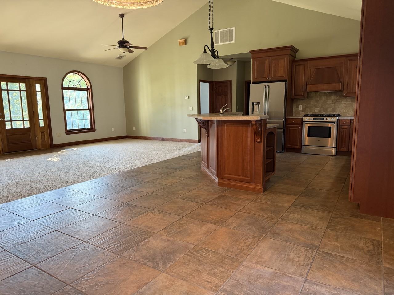 2738 W Lydius St #NA - Photo 7 of 31