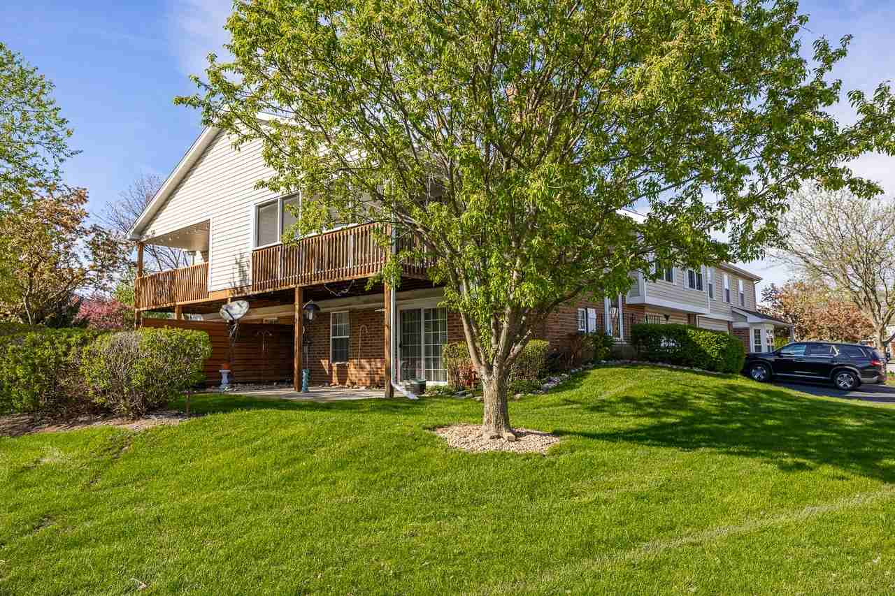 9756 Cambridge Cir - Photo 2 of 23