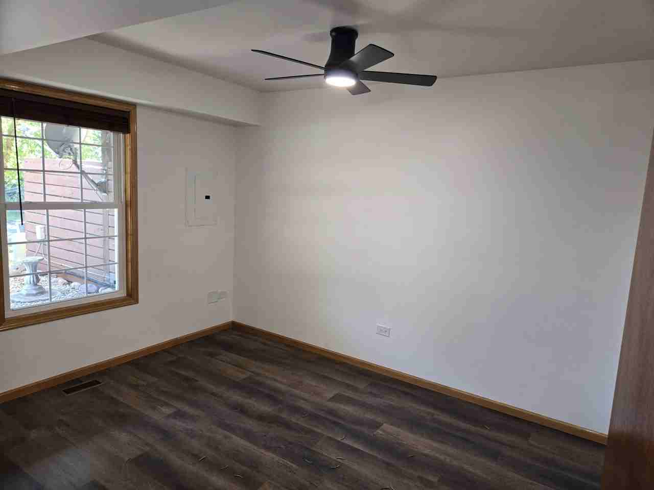 9756 Cambridge Cir - Photo 7 of 23