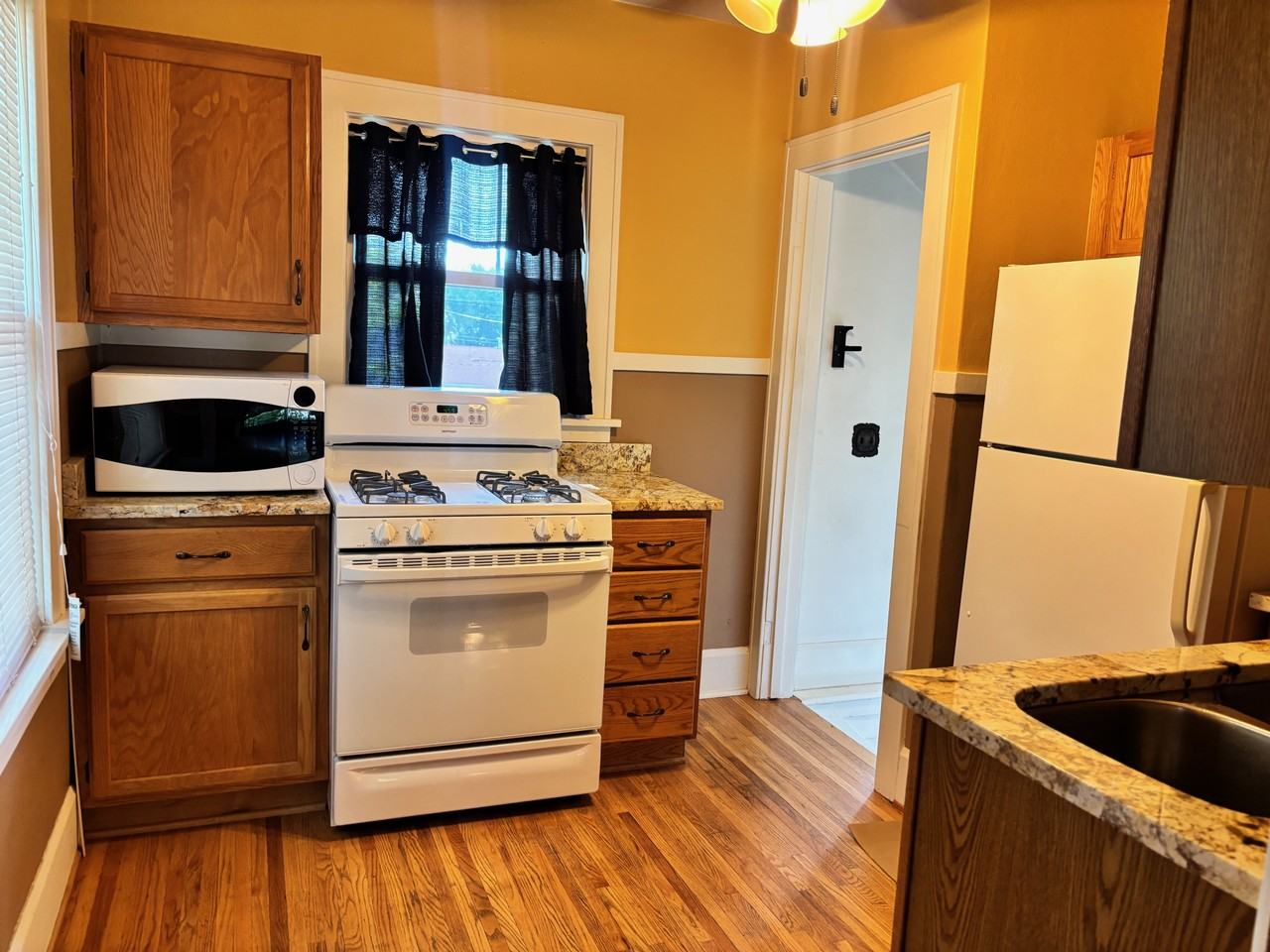 1231 23rd St #NA - Photo 4 of 10