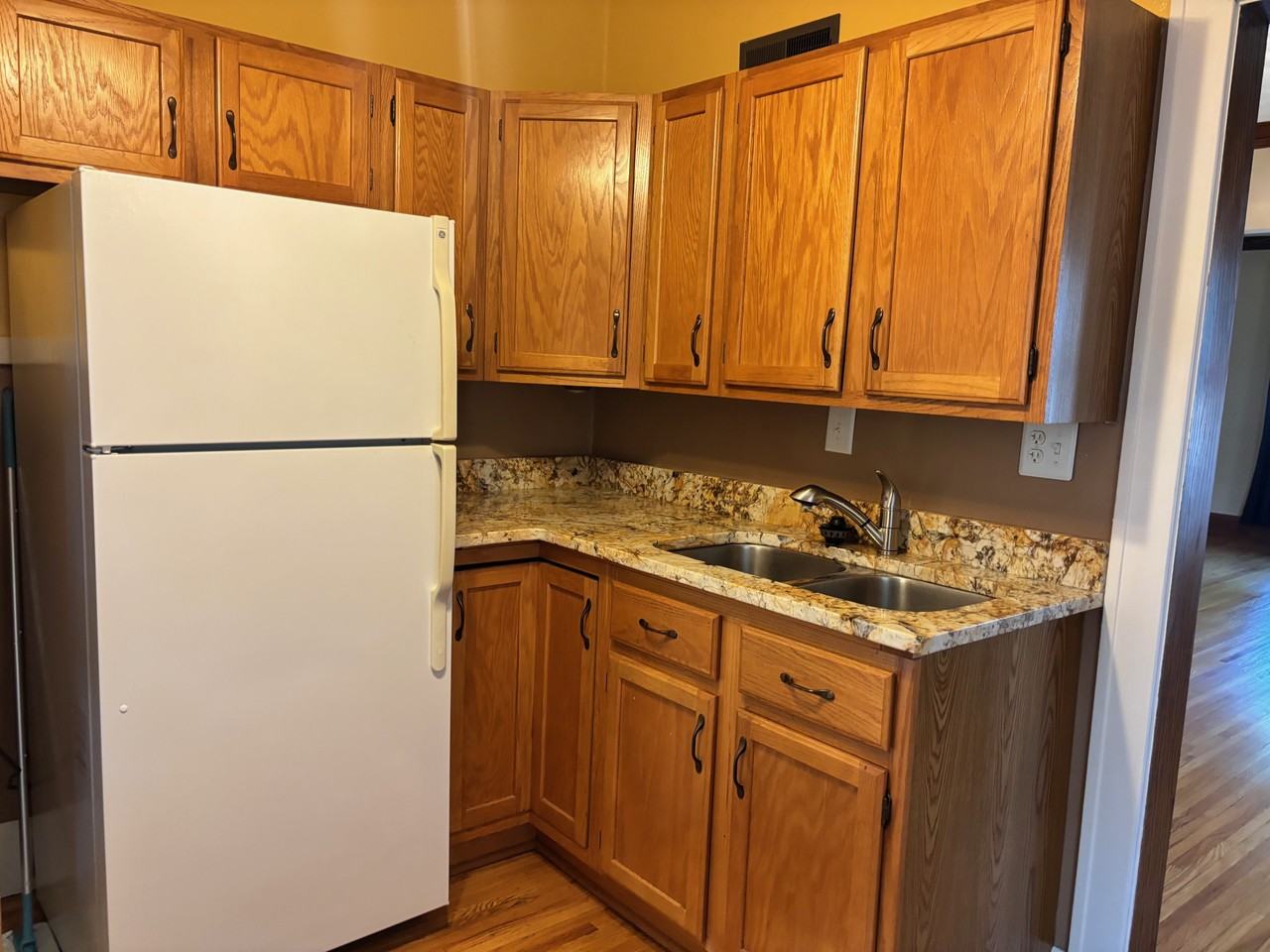 1231 23rd St #NA - Photo 5 of 10