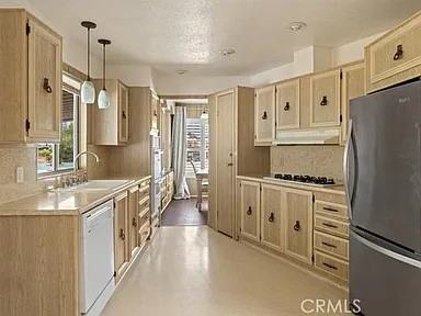 1275 W Johnston Ave #NA - Photo 7 of 20