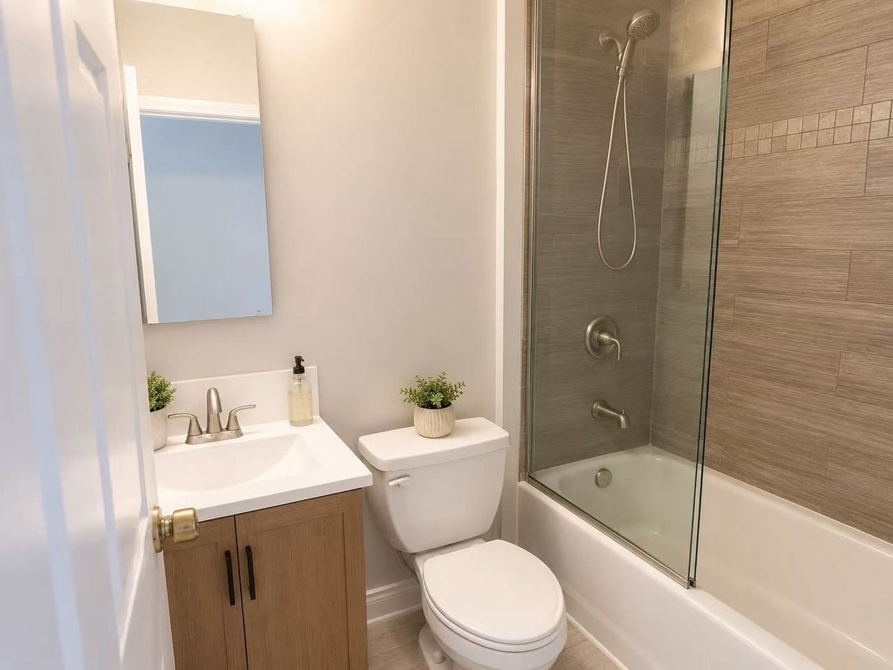116 Court St #1004 - Photo 2 of 7