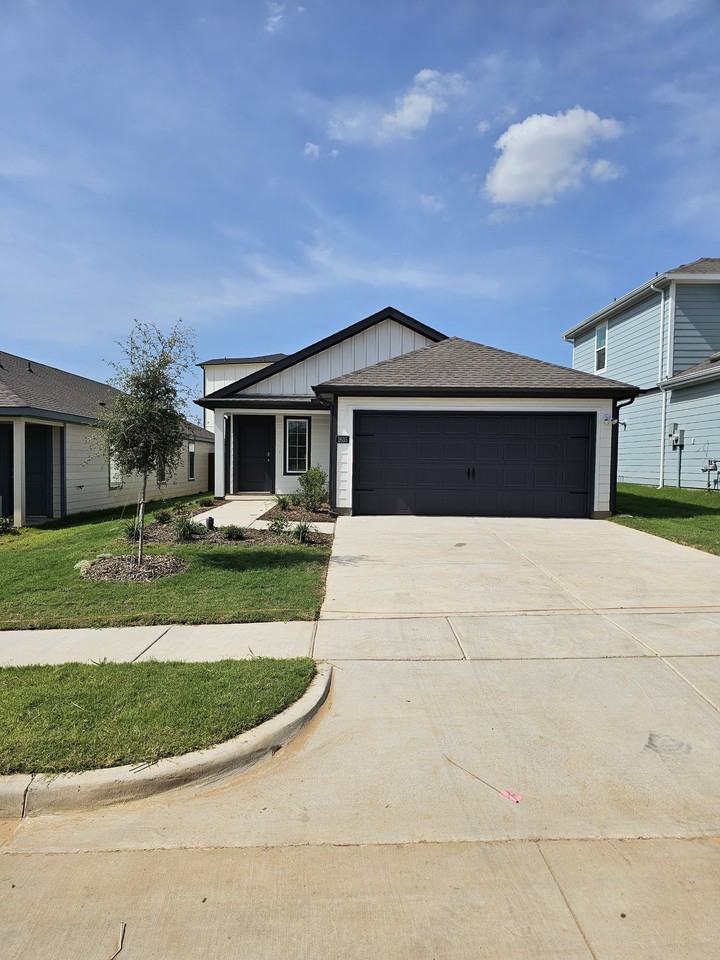 1635 Blaire Dr #NA - Photo 2 of 28