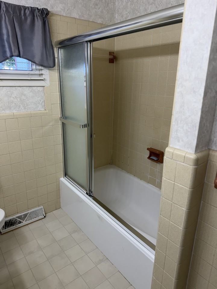 854 Robinson Cir #NA - Photo 3 of 4