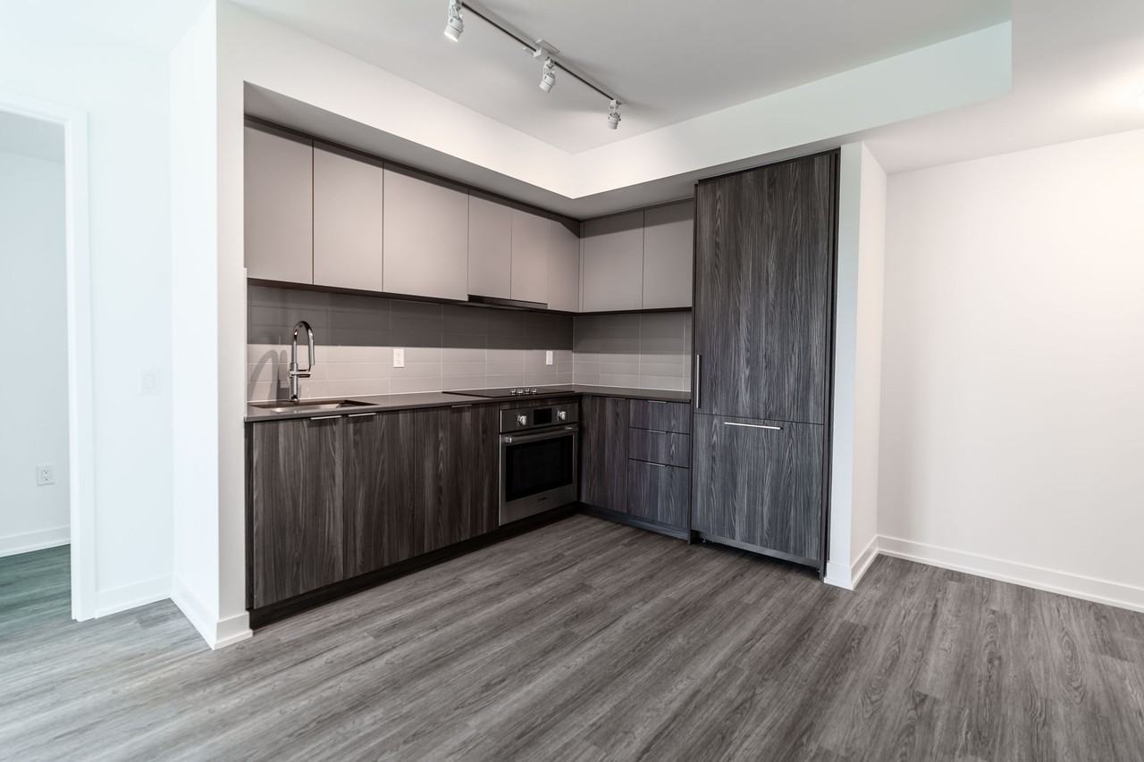 25 Saint Dennis Drive #1208 - Photo 5 of 27