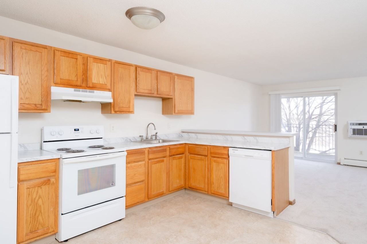 Shenandoah Woods Apartments - Photo 4 of 16