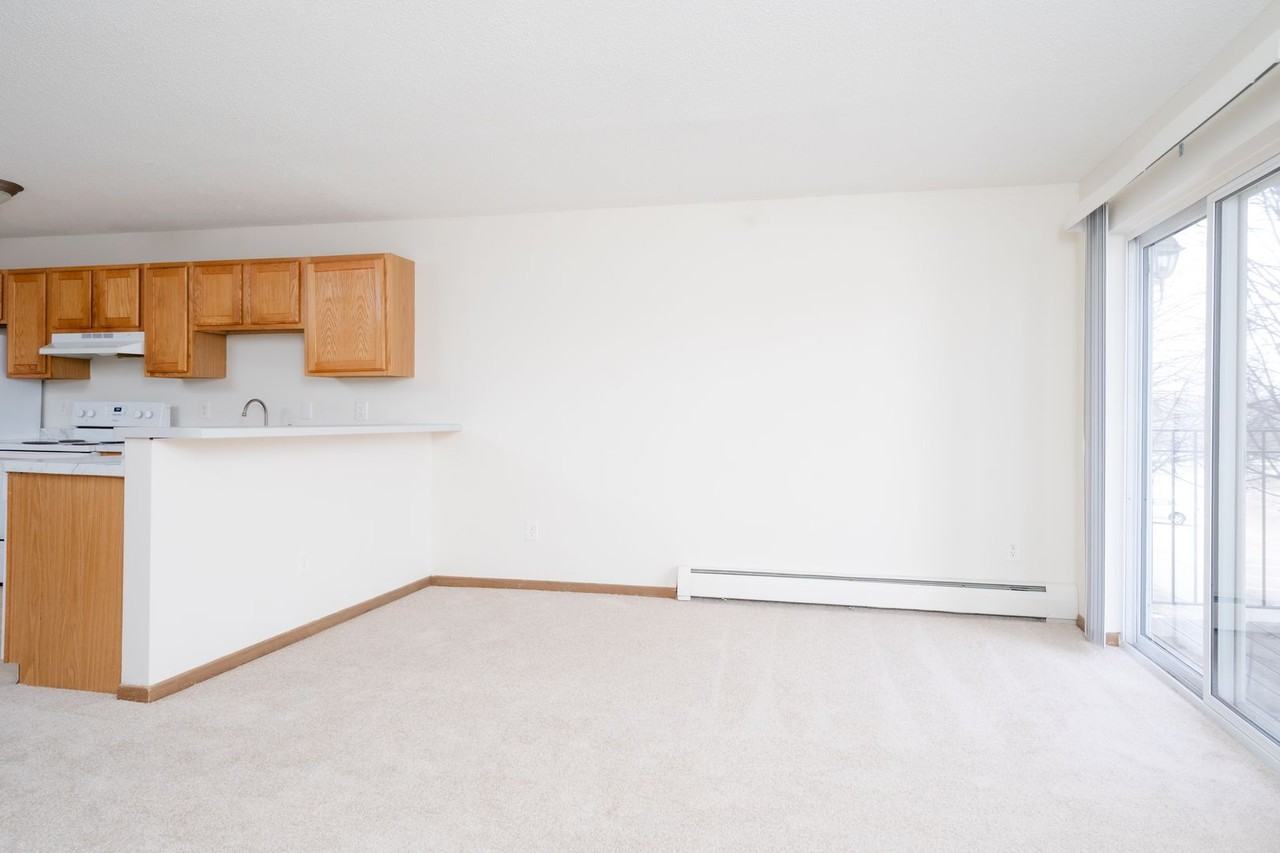 Shenandoah Woods Apartments - Photo 5 of 16