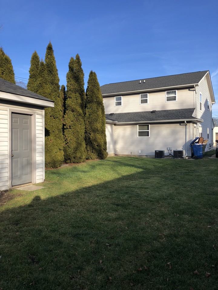 323 Pine St #323 - Photo 2 of 12