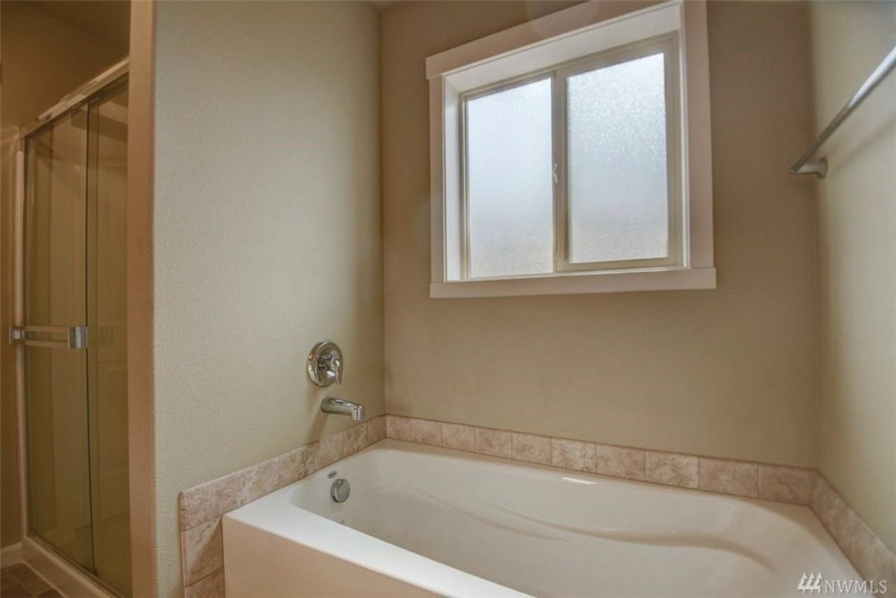 3616 Bacall St Ne #NA - Photo 6 of 25