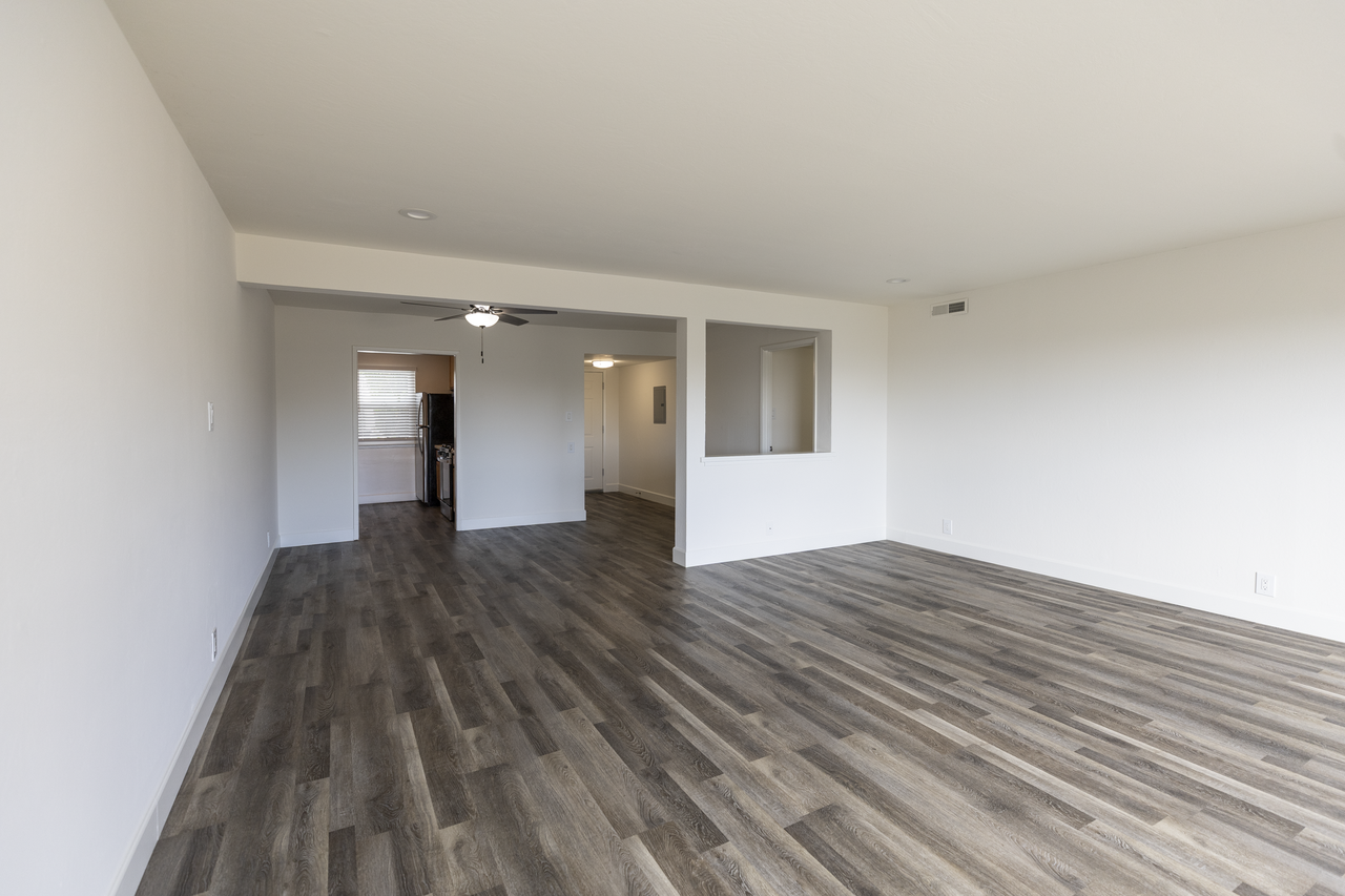 409 Portofino Drive - Photo 5 of 55