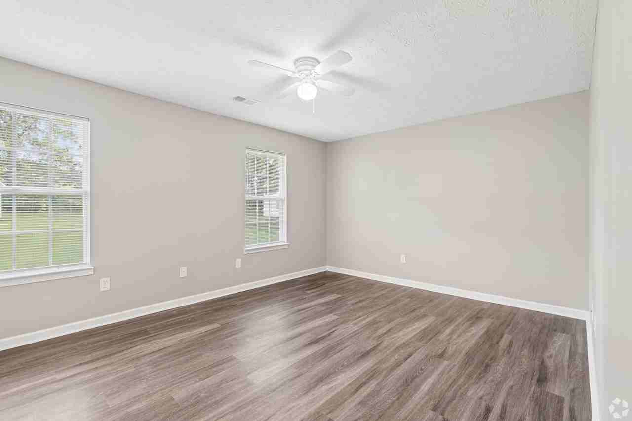 143-239 McAdams Drive - Photo 4 of 26